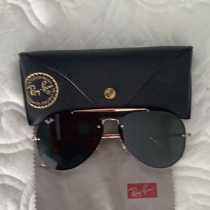 Ray-Ban